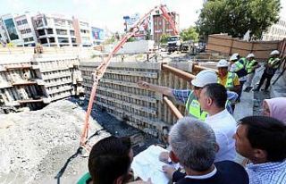 Başkan Büyükakın, metro çalışmalarını yakından...