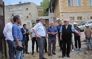 Başkan Pekmezci, Karasakal Mahallesi’nde incelemelerde...