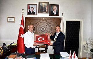 Başkan Sever, Başkan Aydın ile bir araya geldi