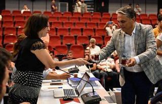 Başkan Uysal’dan, çay servisli empati çağrısı