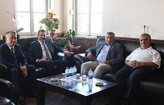 Başkan Yılmaz Erdek’i ziyaret etti