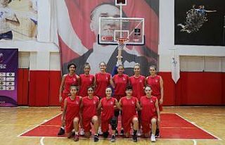 Bayraklı’nın perileri yeni sezona hazırlanıyor