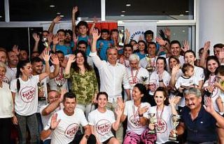 Belediye çalışanları, genç antrenörlerle turnuvaya...