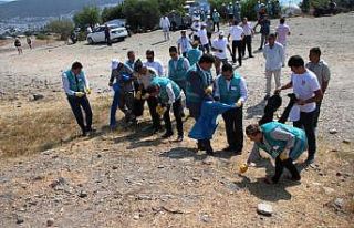 Bodrum’da 30 dakika da 1 ton çöp toplandı