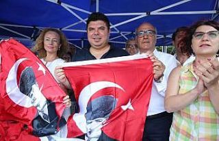 Buca zaferin 97. yaşında kırmızı-beyaz