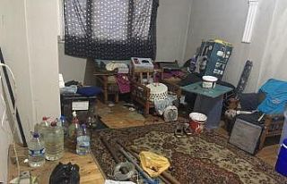 Büfede ele geçirilen kaçak alkol, alkol imalathanesini...