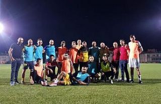 Büyüleyenspor Şampiyonluk Parolasıyla Sezonu Açtı