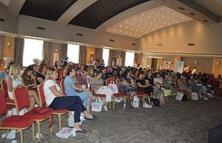 Çocuk yetiştirmede doğru yöntemler konuşuldu