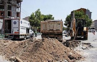Deforme olan içme suyu hatları yenileniyor