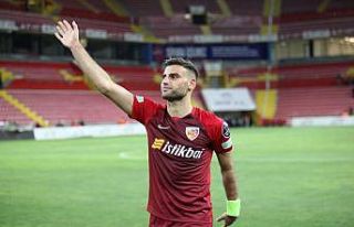 Deniz Türüç Fenerbahçe’yi tercih etti