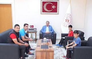 Dereceli sporcular Tunç’u ziyaret etti