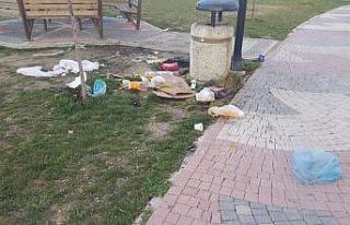 Duyarsız vatandaşlar hem belediyeyi hem vatandaşları...