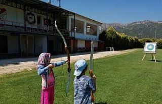 Eğirdir’de okçuluk kursuna büyük ilgi