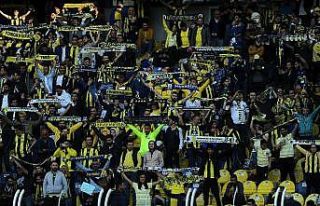 Fenerbahçe, evinde 72 gün sonra taraftarı ile buluşuyor