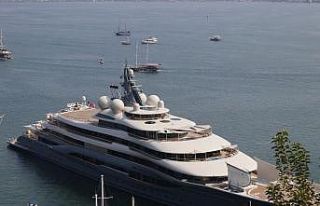 Fethiye’ye demirleyen mega yata 1 milyonluk yakıt