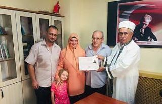 Fransalı Sandrine Tekirdağ’da Müslüman oldu