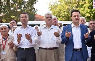 Hacı adayları dualarla uğurlandı