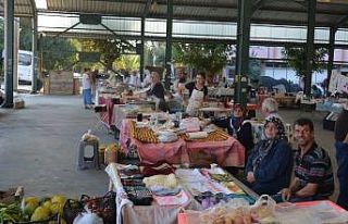 Hanımeli Pazarı’na büyük ilgi