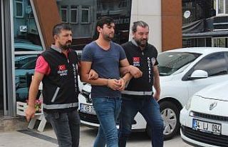 Her yerde aranan cezaevi firarisi, halk otobüsünde...