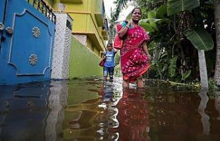 Hindistan’da muson yağmurları binden fazla ölüme...