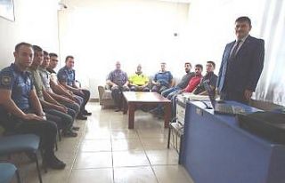 Hisarcık Emniyet Amirliği personeline Halkla İlişkiler...