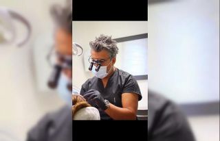 Hollywood gülüşünde diş rengine dikkat