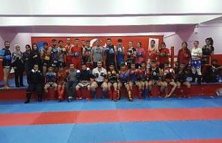 İran ve Türk sporcular Tatvan’da kampa girdi