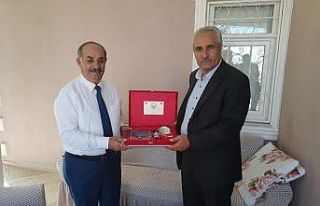 İşadamında Eleşkirt Belediyesi’ne 50 bin TL...