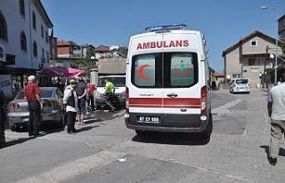 Kamyonetle çarpışan bisikletli yaralandı