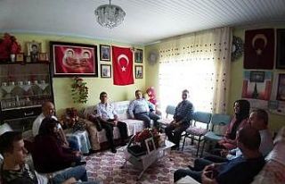 Kaymakam Halim’den şehit ve gazi ailelerine bayram...