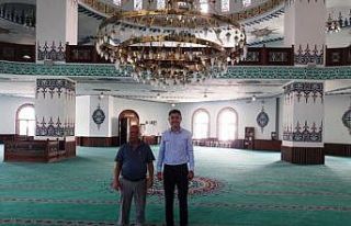 Kaymakam Sürücü, Merkez Camisi’ni ziyaret etti