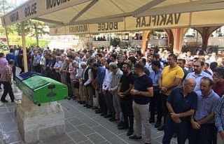 Kazada hayatını kaybeden anne son yolculuğuna uğurlandı