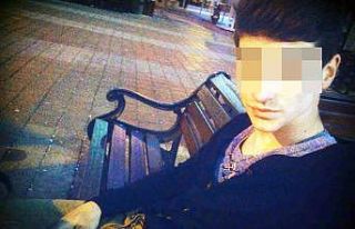 Kendisini 4 gün zorla evde tutan arkadaşını öldüren...