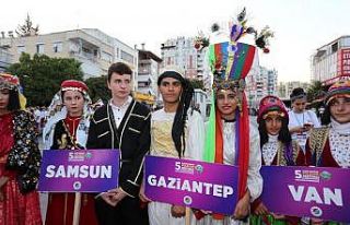 Kepez’in 5. Uluslararası Folklor Festivali başladı