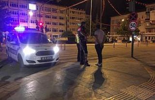 Kızılay çadırında unutulan çanta paniğe sebep...