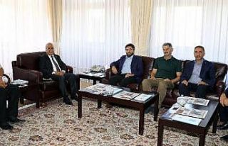 Memur-Sen Erzurum il yönetiminden Rektör Çomaklı’ya...