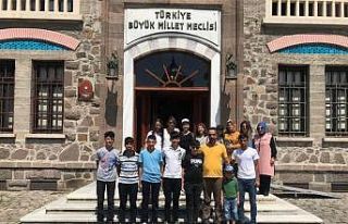 Milletvekili Erol, Elazığlı öğrencileri Ankara’da...