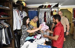 Muratpaşa Sosyal Yardım Merkezi’nde kıyafet yardımı