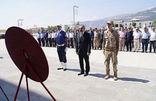 Nurdağı’nda Zafer Bayramı kutlandı.