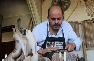 (Özel) Bin yıllık ceviz ağaçlarından 100 çeşitten...