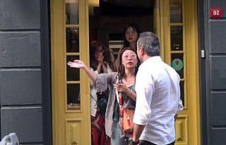 (ÖZEL) Güney Koreli turistlere kapkaç şoku