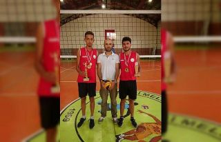 Play Voleybolu şampiyonları Melikgazi’den