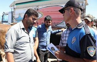Polislerden hayvan pazarlarında ‘Sahte para’...