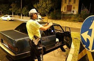 Polisten kaçan sürücüye bin 453 TL ceza