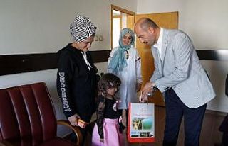 Saç hücreleri yanan Zeynep, hayalini kurduğu peruğa...