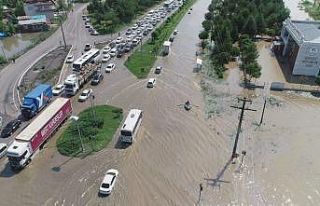 Samsun-Ordu yolunda selden dolayı ulaşım aksadı
