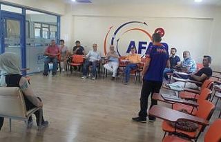 SAÜDAK gönüllüleri ilk yardımcı eğitimi aldı