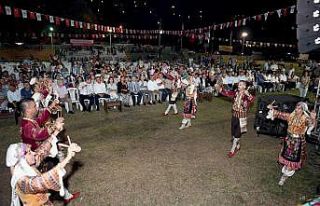 Seçer: "Mersin’in her tarafından barış...