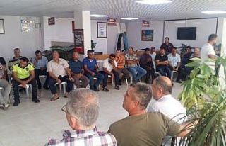 Servis şoförleri ile toplantı yapıldı