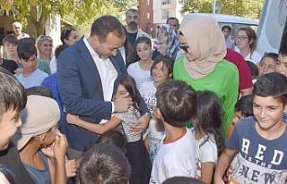 Silivri’de 22 bin çocuğa bayram kıyafeti hediye...